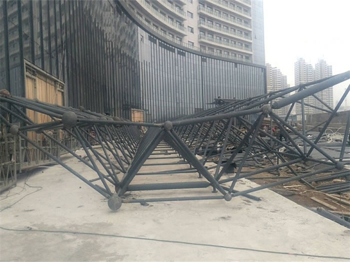 浏阳万豪酒店雨棚网架